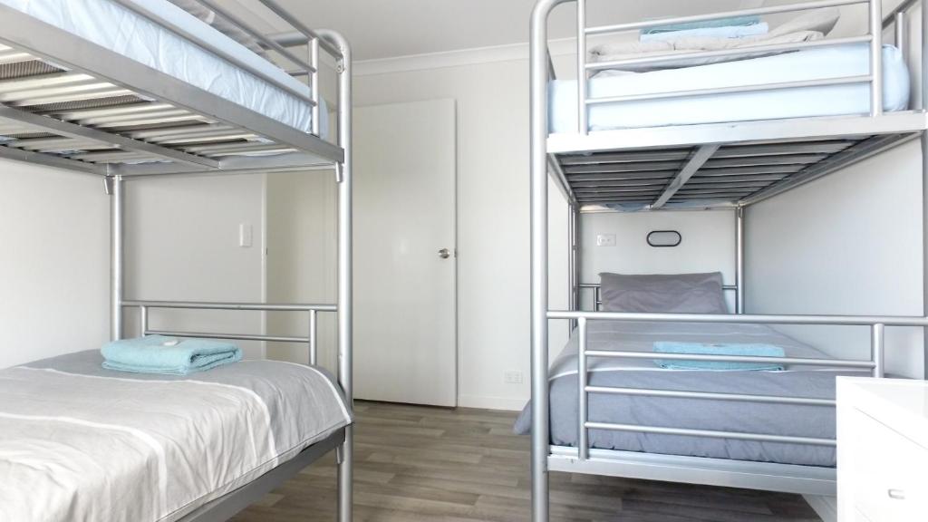 Ein Bett oder Betten in einem Zimmer der Unterkunft Esperance Bay Holiday Park