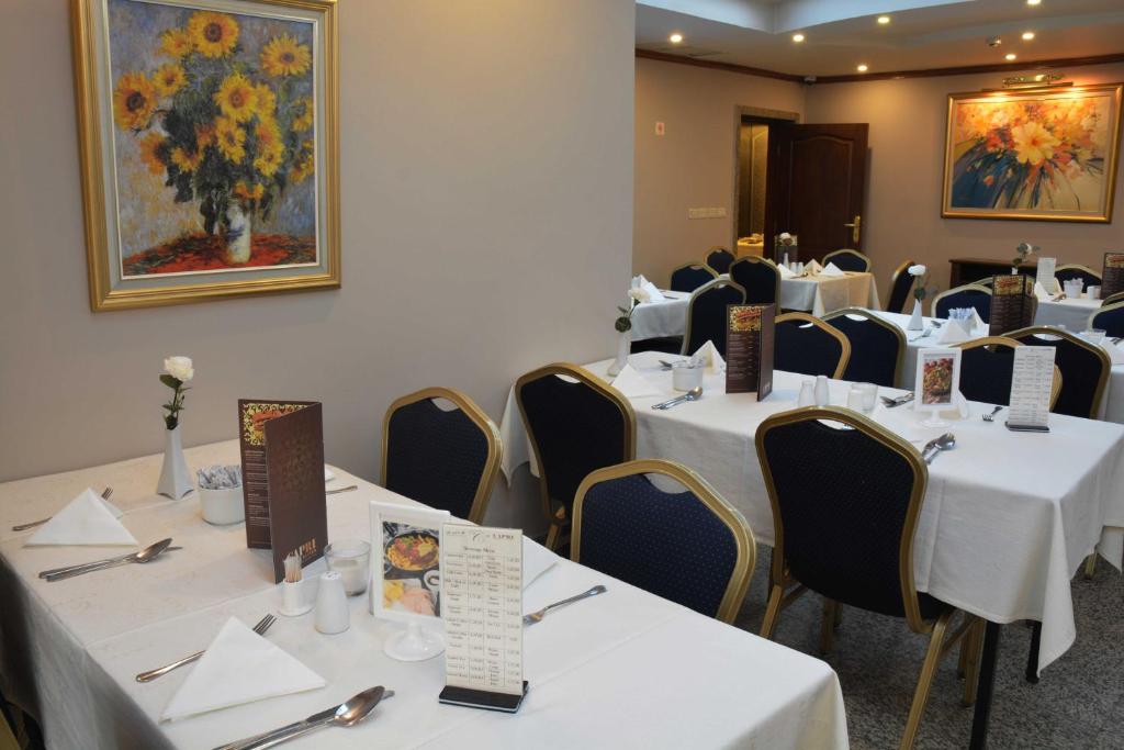 Restaurace v ubytování Capri Hotel Suites