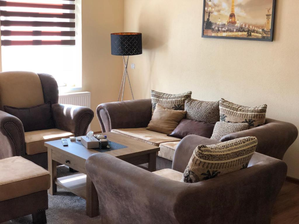 Zdjęcie z galerii obiektu Lili Apartman w Mariańskich Łaźniach