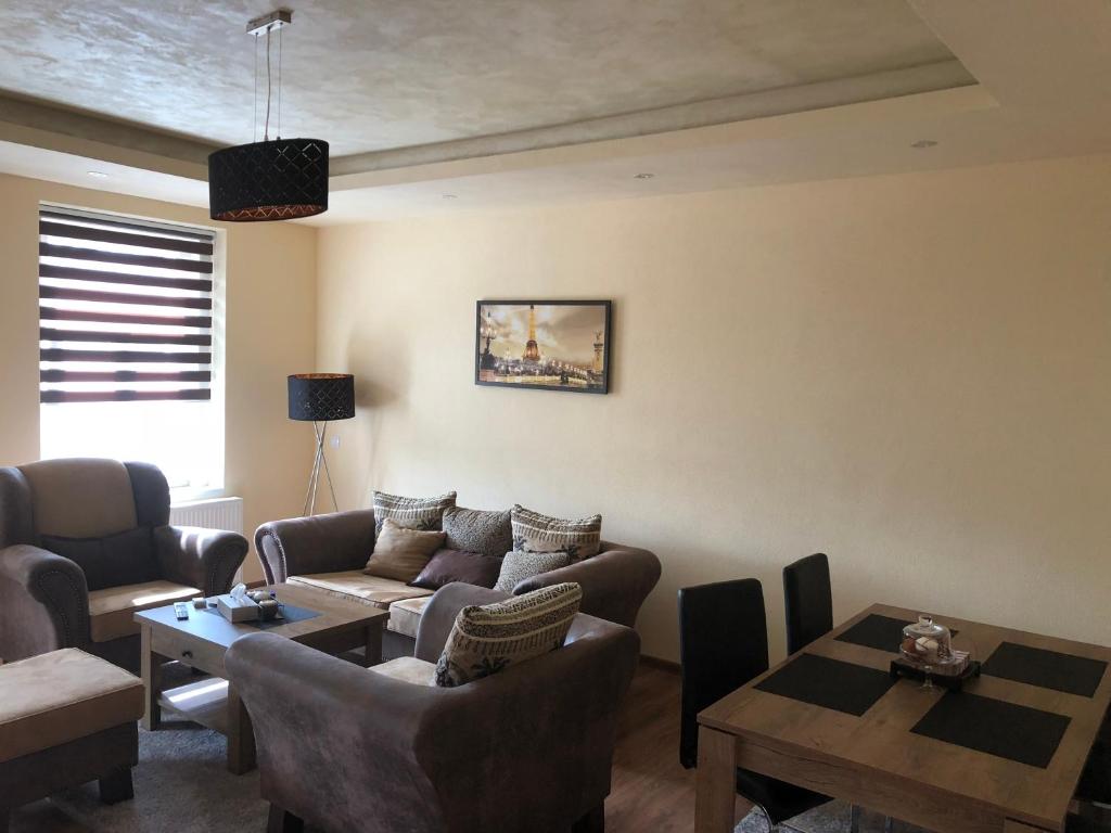 Zdjęcie z galerii obiektu Lili Apartman w Mariańskich Łaźniach