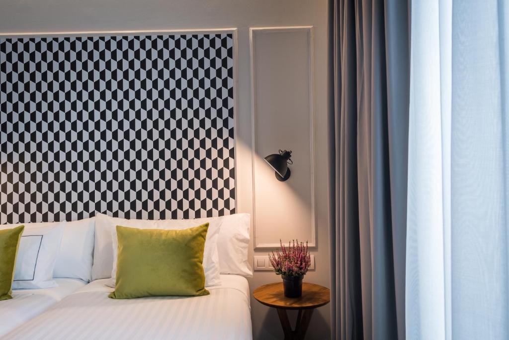 Intelier Victoria - 2