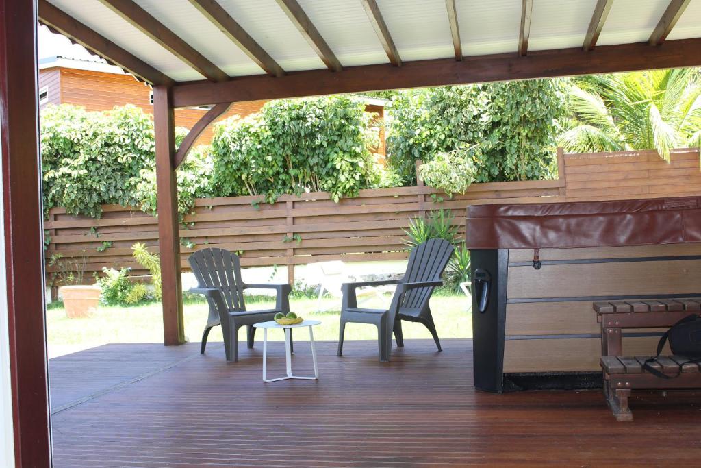 Balkón nebo terasa v ubytování La COOL & DOUCE - Villa DOUCE