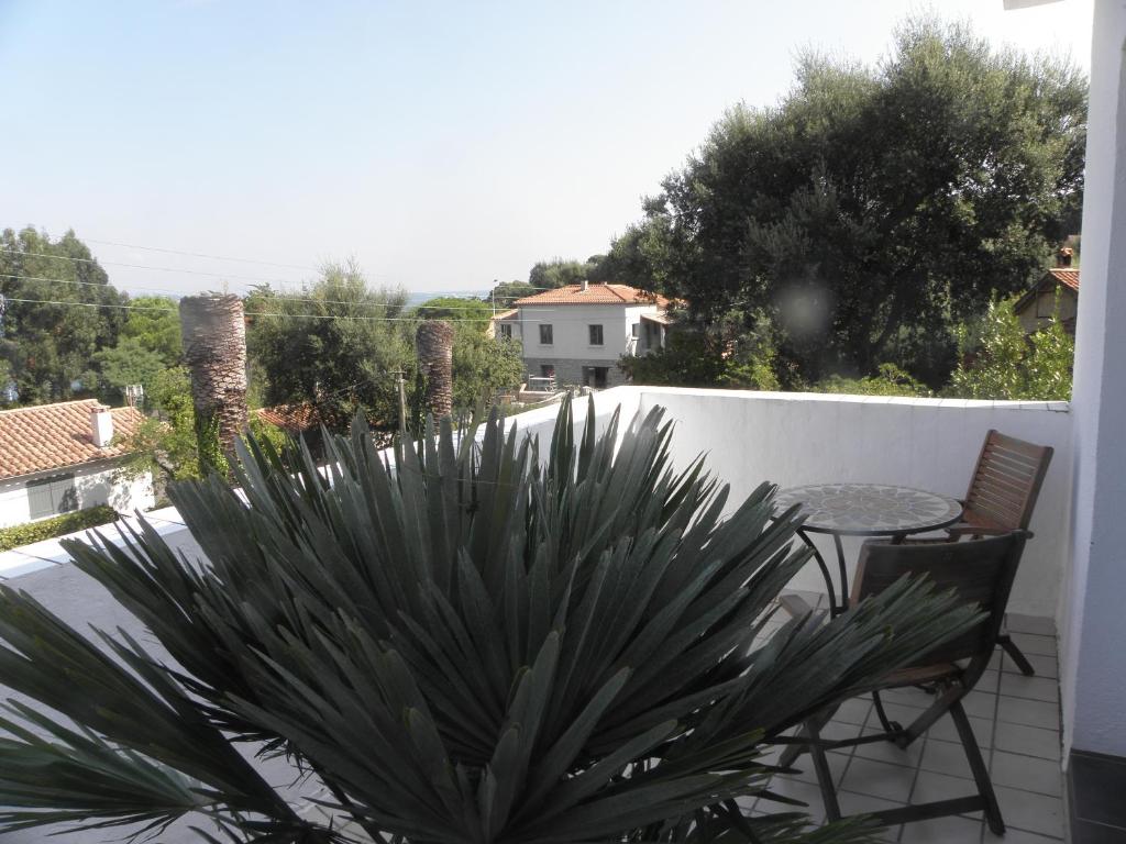 Villa Ingrid - Tweepersoonskamer Met Balkon En Uitzicht Op Zee