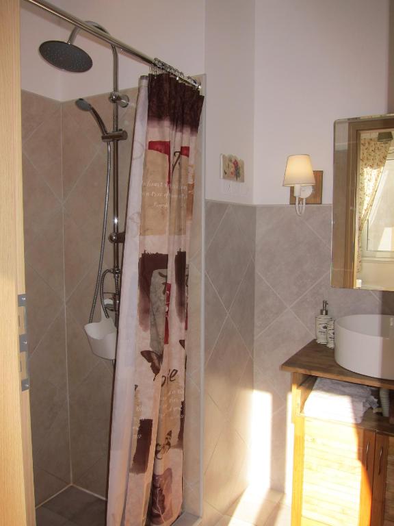 Kúpeľňa v ubytovaní Apartment "Happiness" near metro and center