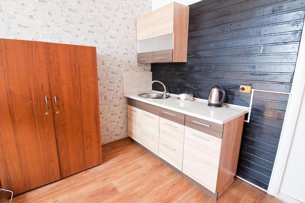 Kuchyň nebo kuchyňský kout v ubytování Tsentr Hostel