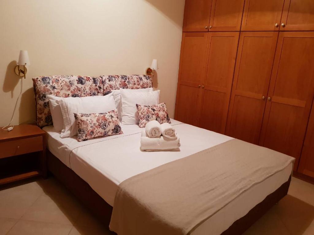 Posteľ alebo postele v izbe v ubytovaní Sime Villa Private Beach