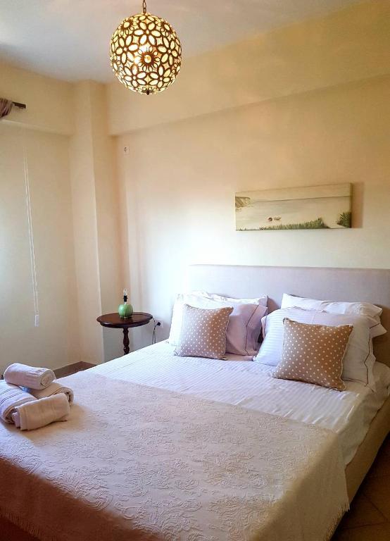 Posteľ alebo postele v izbe v ubytovaní Sime Villa Private Beach
