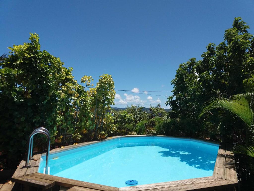 Bazén v ubytování Beau F2 classé, vue mer, spa, jardin, bateau nebo v jeho okolí