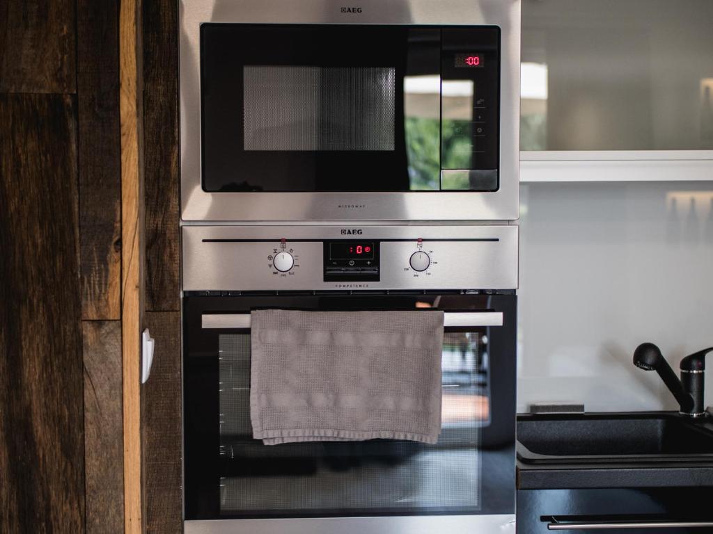 Kuchyňa alebo kuchynka v ubytovaní Lóczy Apartman