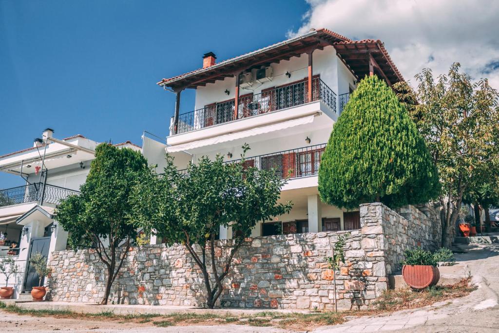 Budova, v ktorej sa vila nachádza