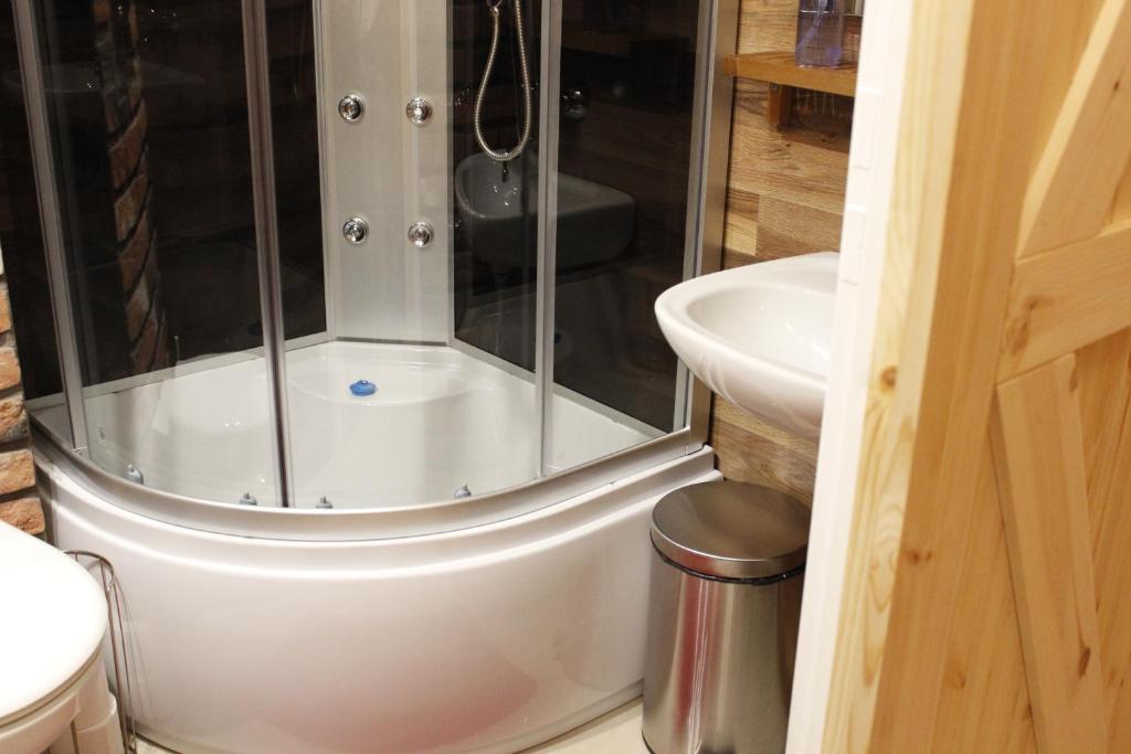 Willa Pod Aniołem - Pokoje Gościnne & Apartamenty z widokiem na góry - 2