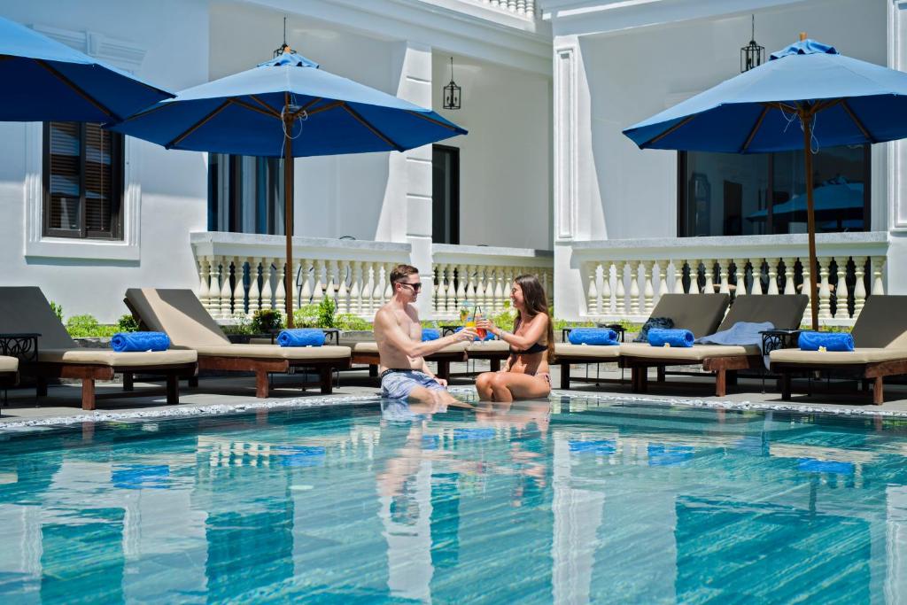 Bazén v ubytování Hoi An Rosemary Boutique Hotel & Spa - A Peaceful Retreat nebo v jeho okolí
