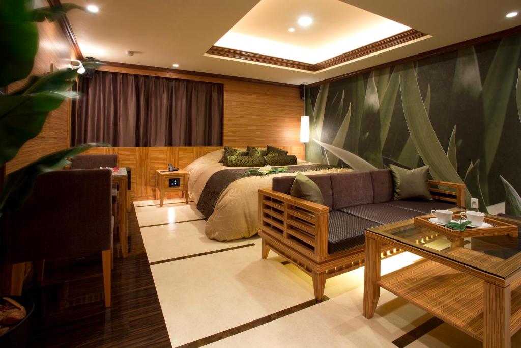 Posezení v ubytování Hotel and Spa Lotus Modern (Adult Only)