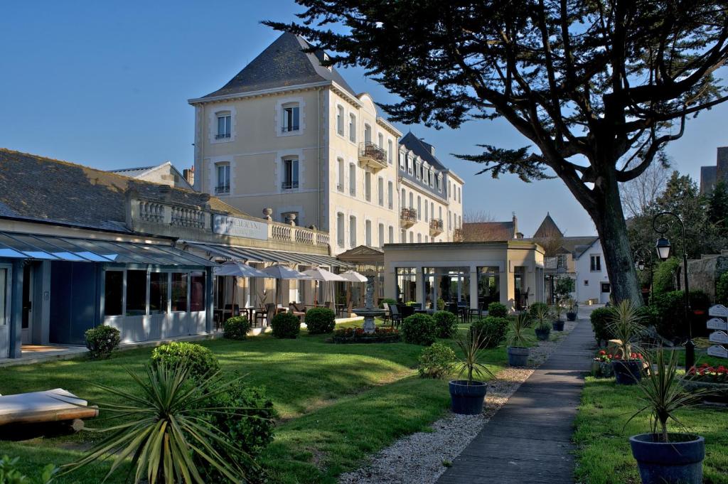 Grand Hotel de Courtoisville - Piscine & Spa , Saint-Malo, France - 1020  Commentaires clients . Réservez votre hôtel dès maintenant ! - Booking.com