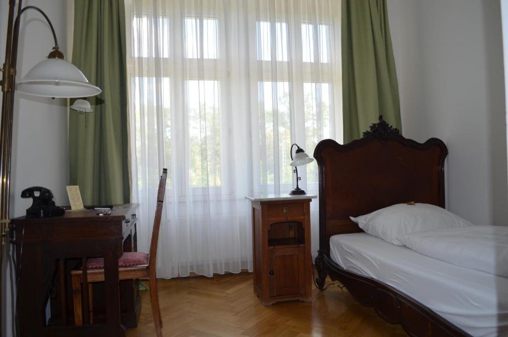 
Standard Single Room
