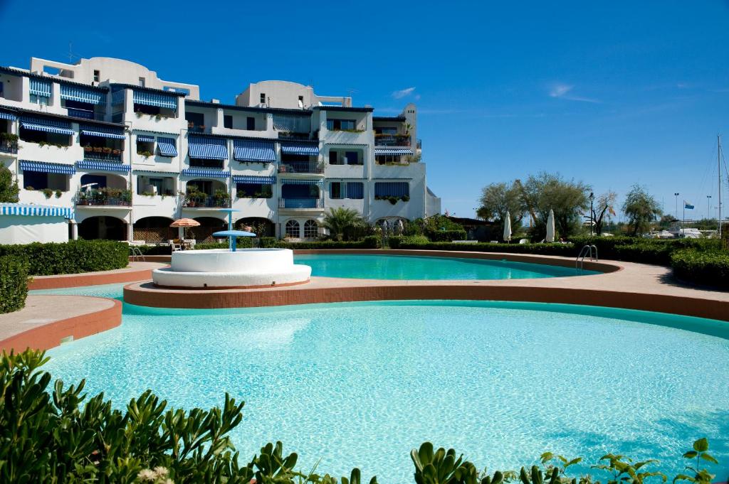 Basen w obiekcie Portoverde Beach Apartments lub w pobliżu