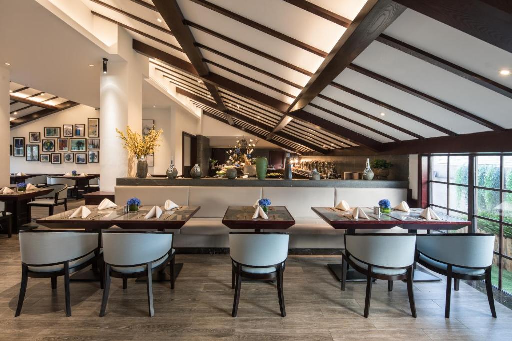 Restaurace v ubytování Yiwu Kasion Purey Hotel