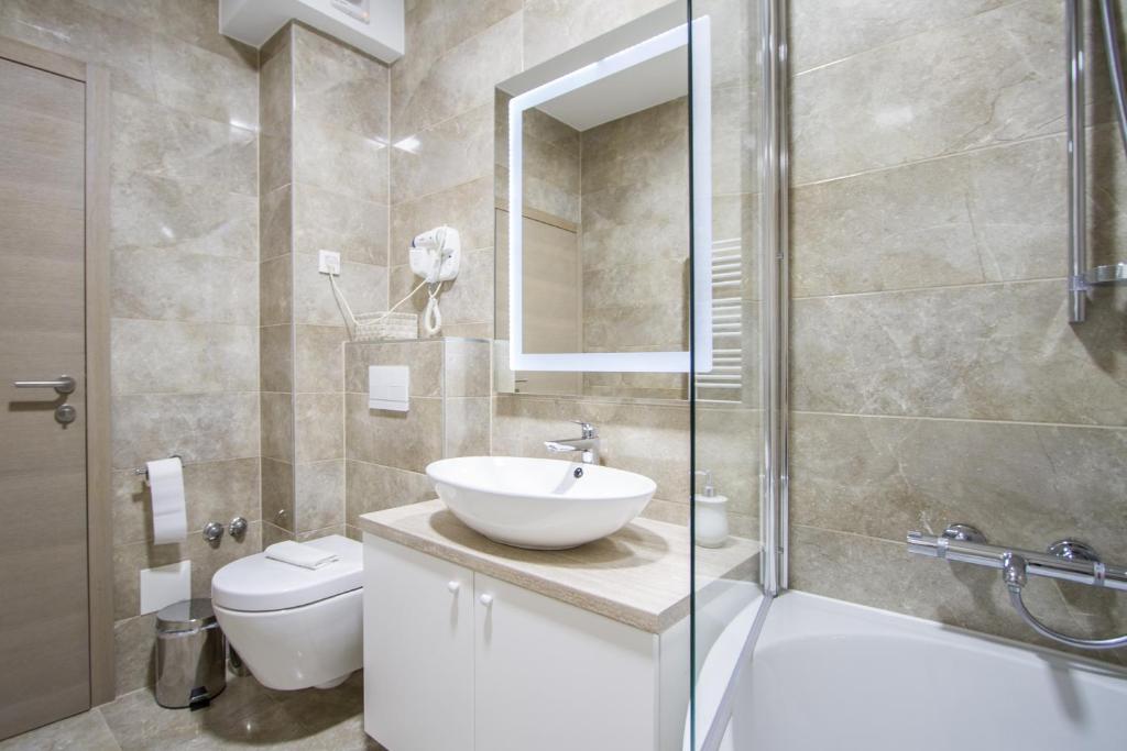 Royal Airport Hotel - 5