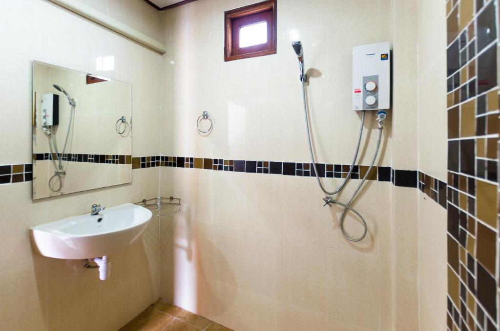 Sleep In Lanta Resort - 17