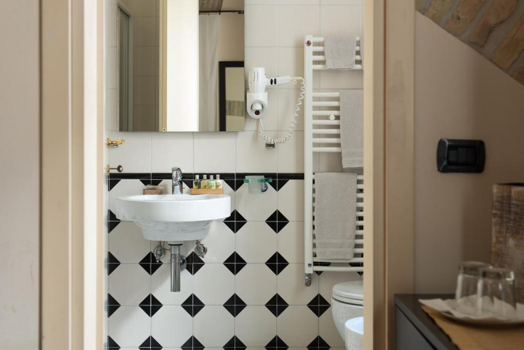 Palm Gallery Hotel - Resim 38