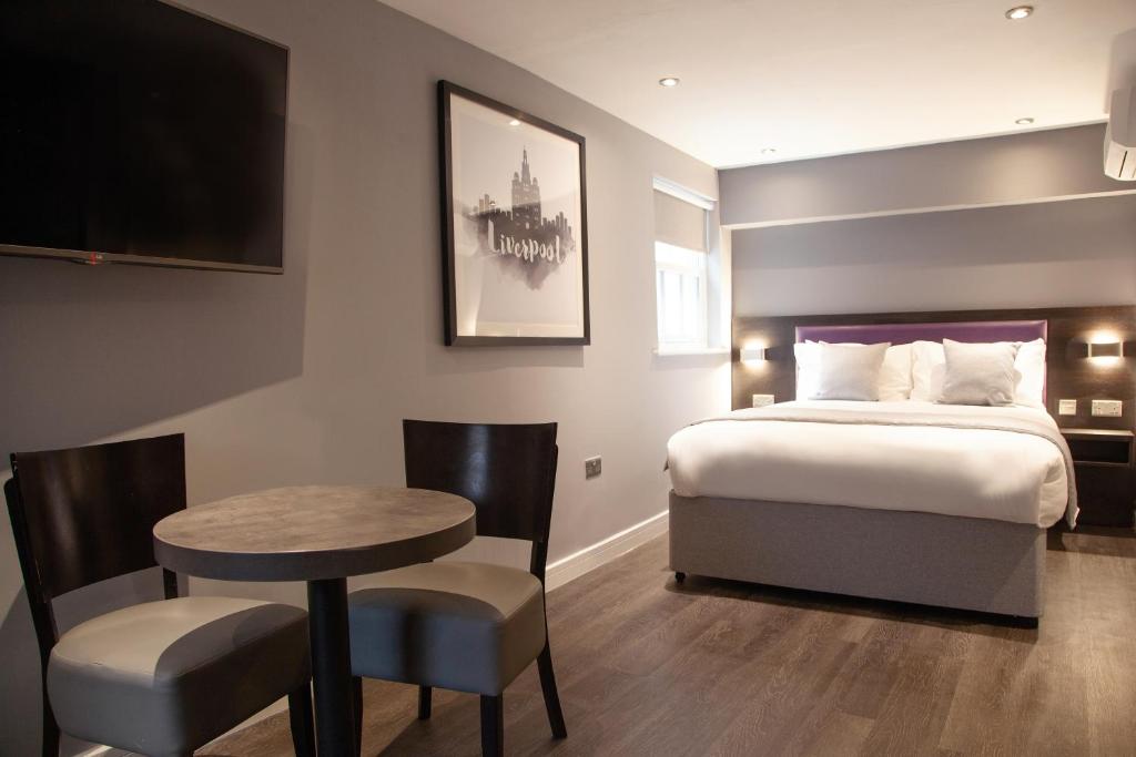 Postel nebo postele na pokoji v ubytování Duke Street Apartments by EPIC