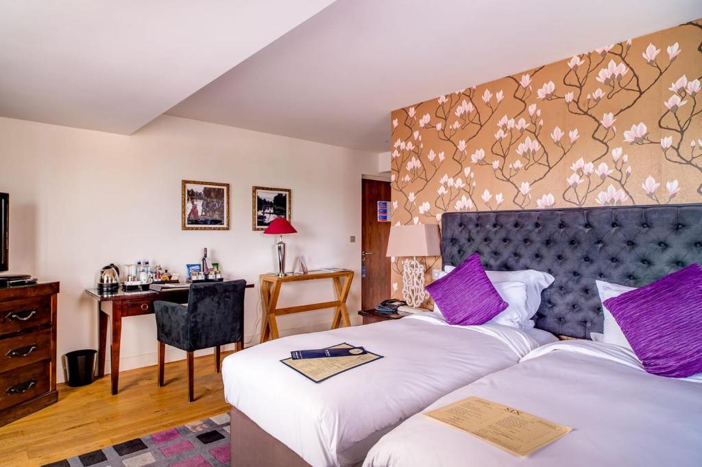 
Senior Fellows Twin Room 
