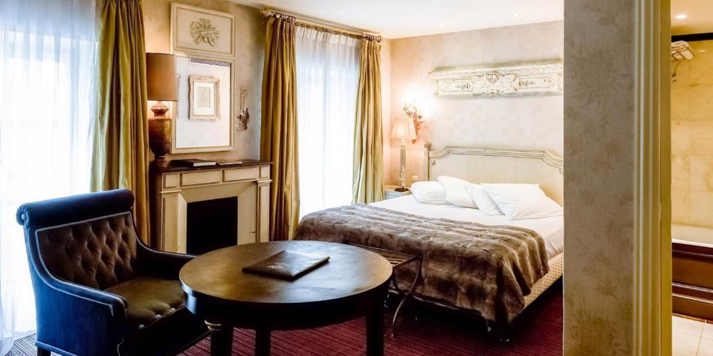 Hôtel Chateaubriand - Resim 32