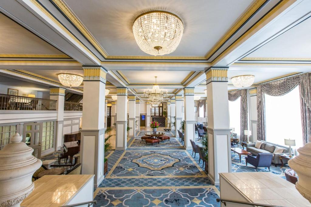 Francis Marion Hotel - Housity