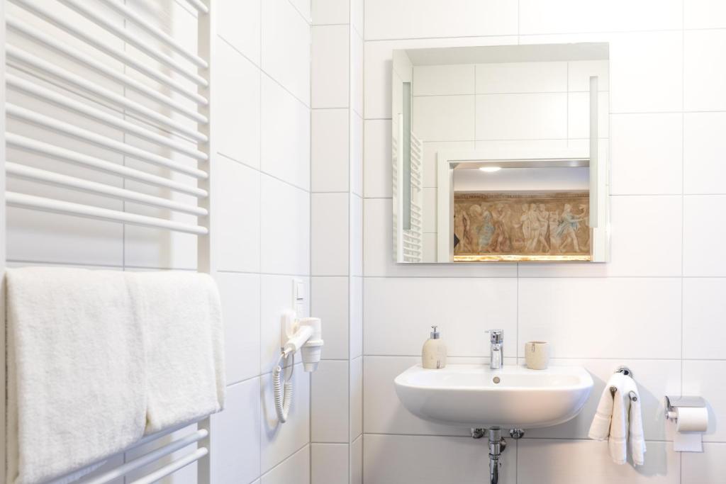 Hotel & Restaurant Sparta - 15