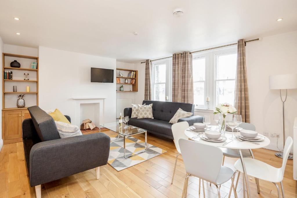 Great Mayfair Apartment,Sleeps 6