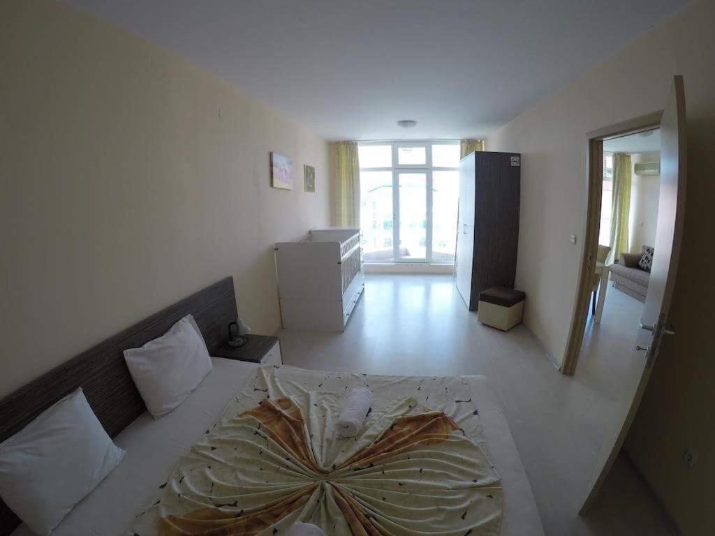 Apartment in Rose Garden Hotel