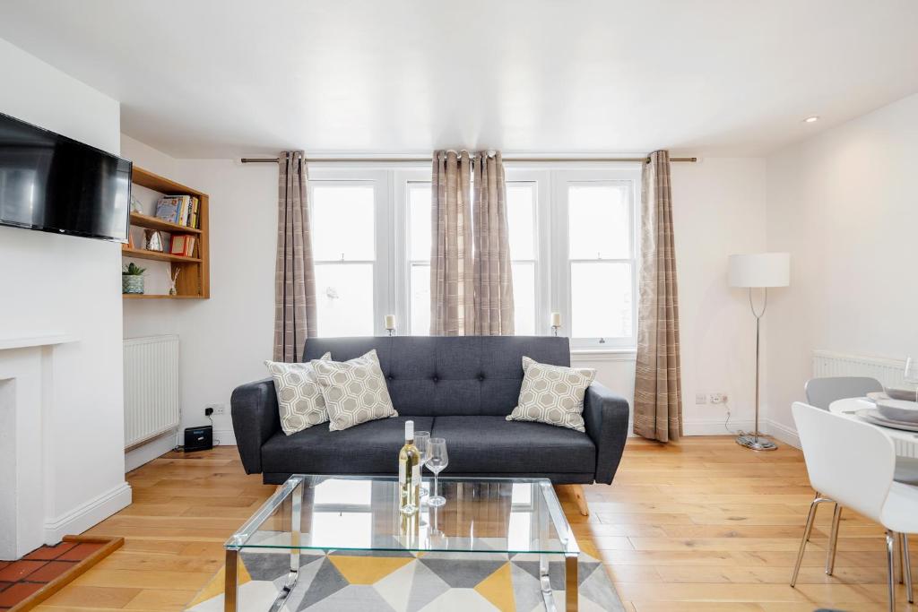 Great Mayfair Apartment,Sleeps 6