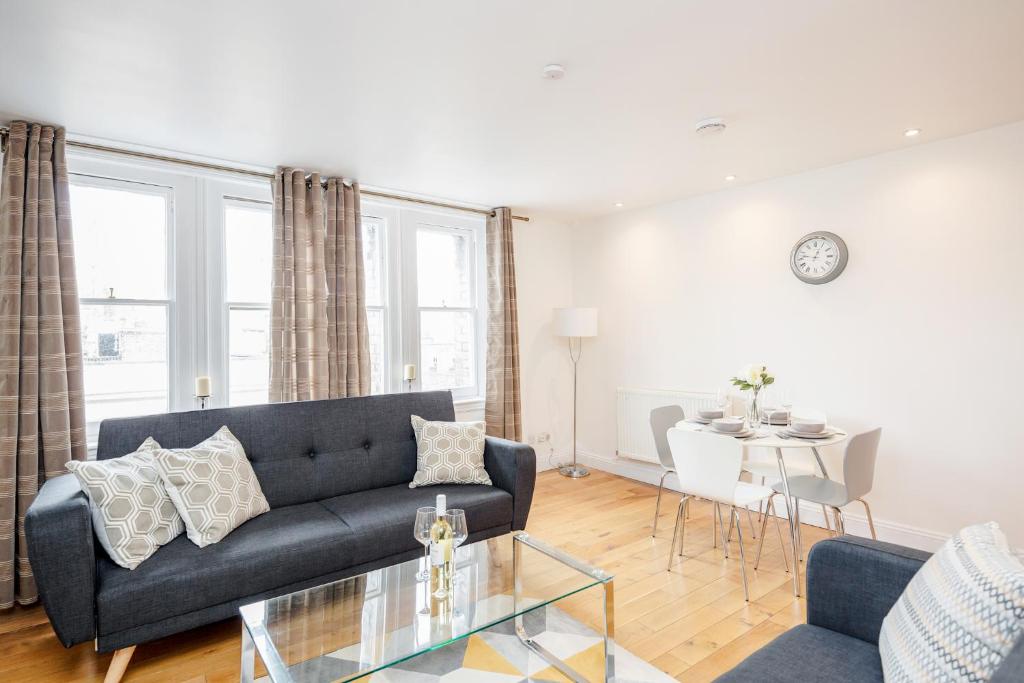 Great Mayfair Apartment,Sleeps 6