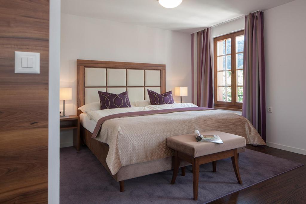 Postel nebo postele na pokoji v ubytování Hotel zur Post