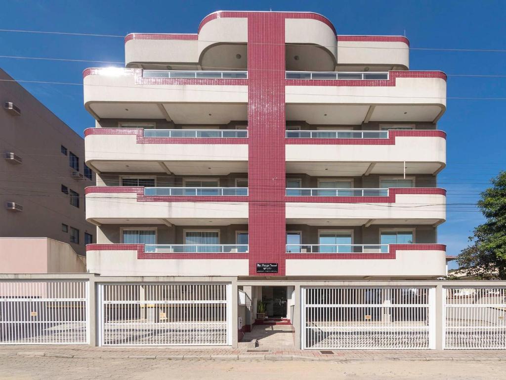  Apartamento para 10 pessoas em Bombas