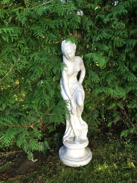 A garden outside Pension Nocksteinblick