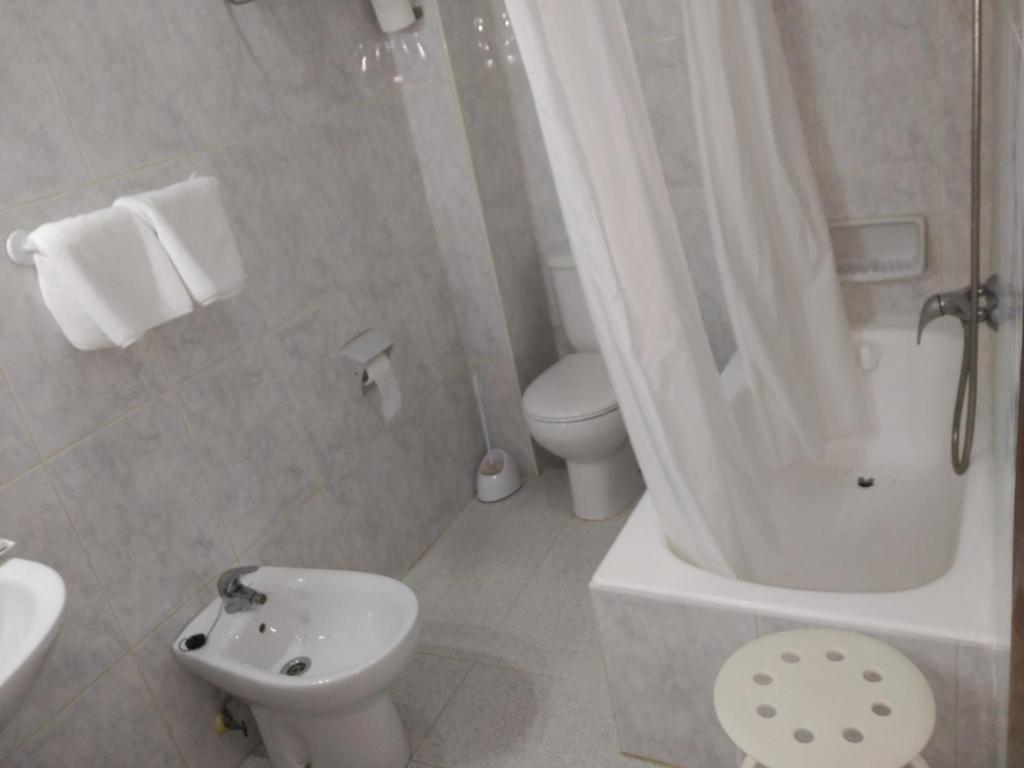 Koupelna v ubytování Hotel Vaqueros