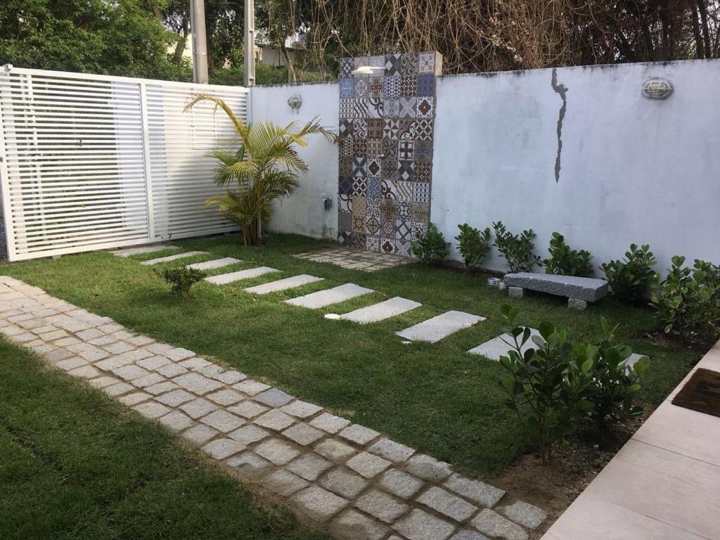  Casa 03 Dormitórios em Bombinhas