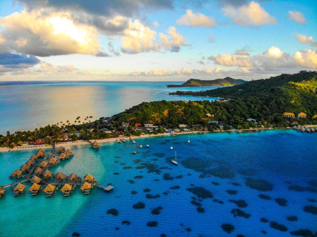 Vacation Home BORA - Fare Matira, Bora Bora, French Polynesia - Booking.com