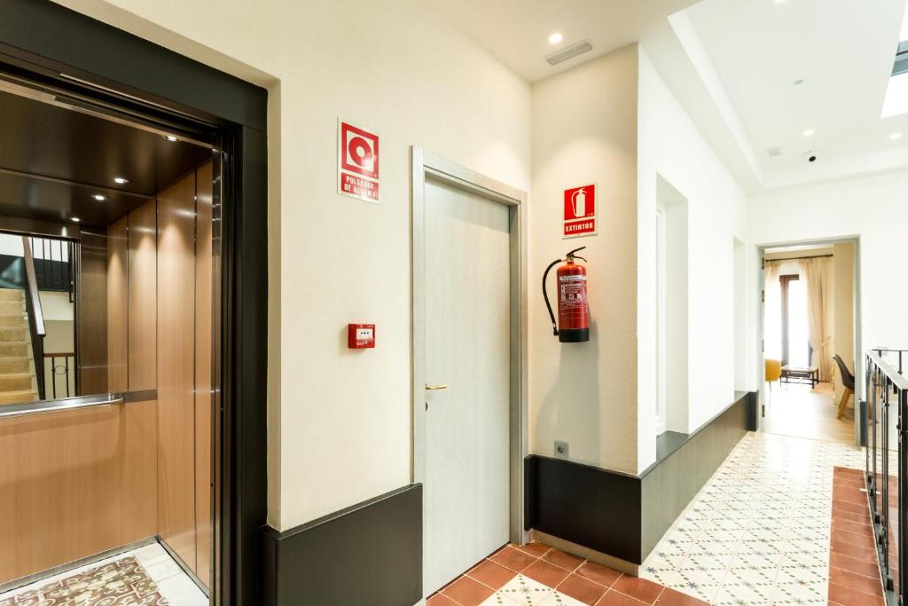 Zdjęcie z galerii obiektu Apartamentos Lanza w Sewilli