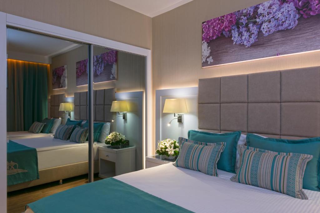 Asia Beach Resort & Spa Hotel - Standard Double Room With Balcony