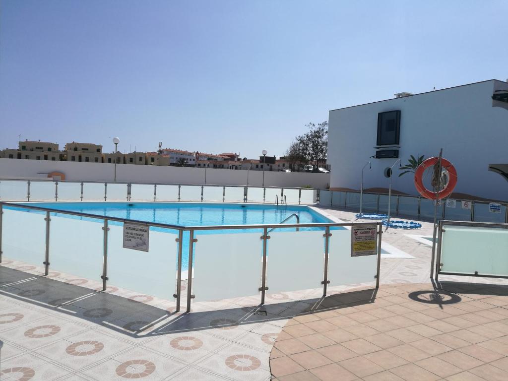 Bazén v ubytovaní Apartamento La Tortuga de Fuerteventura alebo v jeho blízkosti