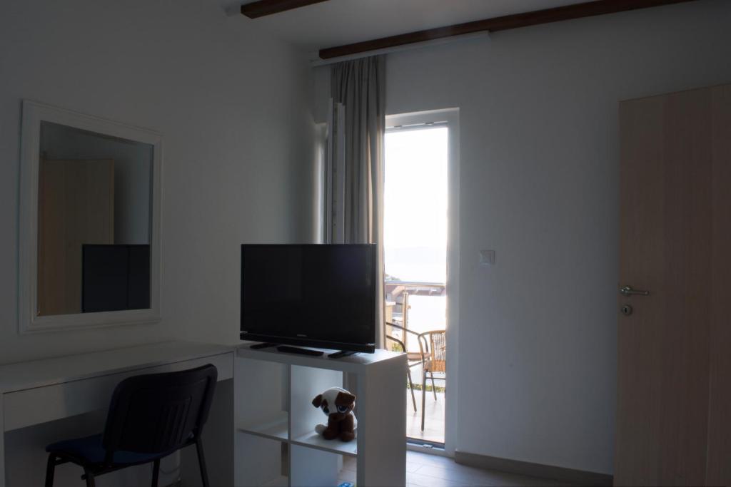 Apartments and Rooms Lux - 4