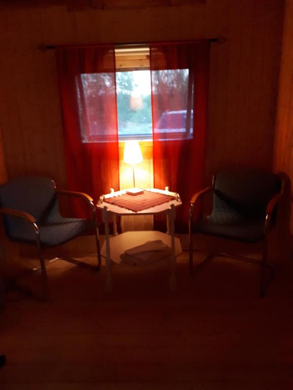 Posezení v ubytování Dessans Café & Logi