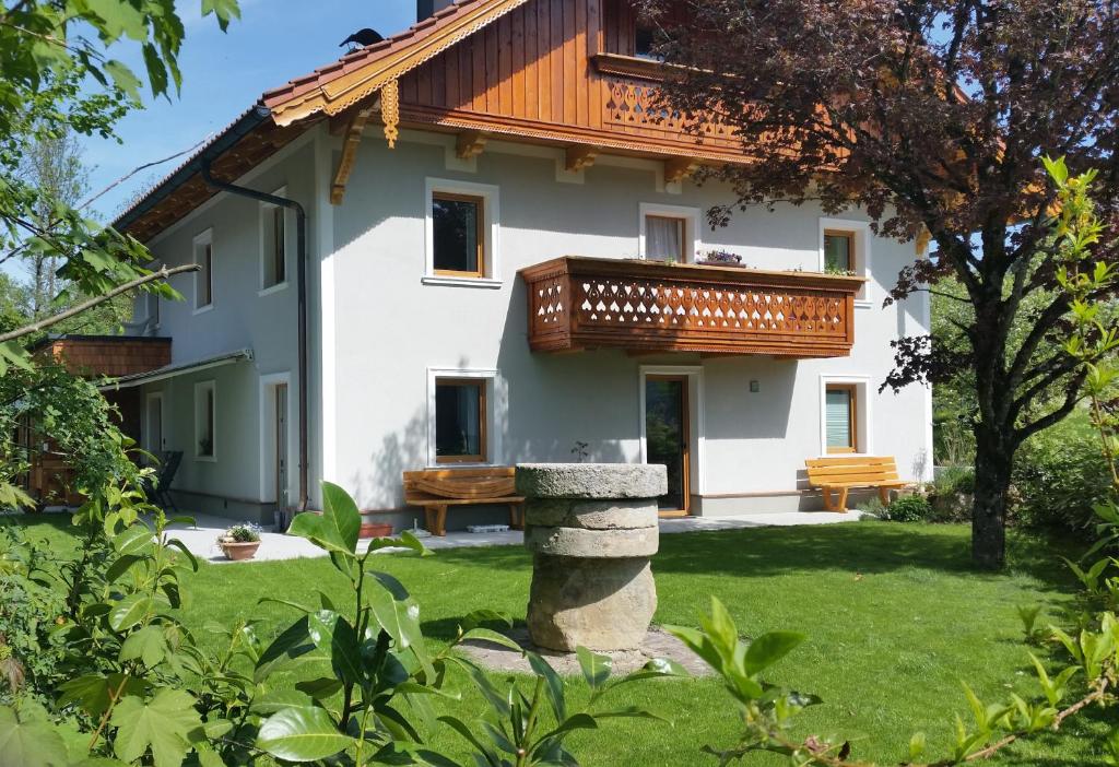Ferienwohnung Kastenmühle im Mondseeland - Appartement Avec Vue Sur La Montagne