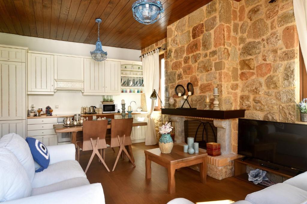 Kuchyňa alebo kuchynka v ubytovaní Bella's Rustic Suites