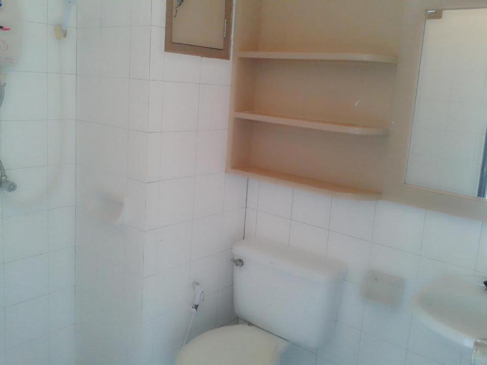Koupelna v ubytování M In Korat Service Apartment