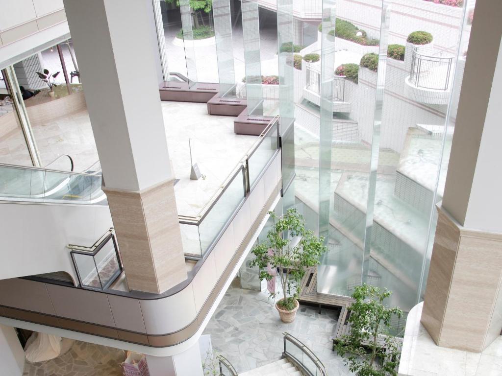 Bazén v ubytování Sendai Kokusai Hotel nebo v jeho okolí