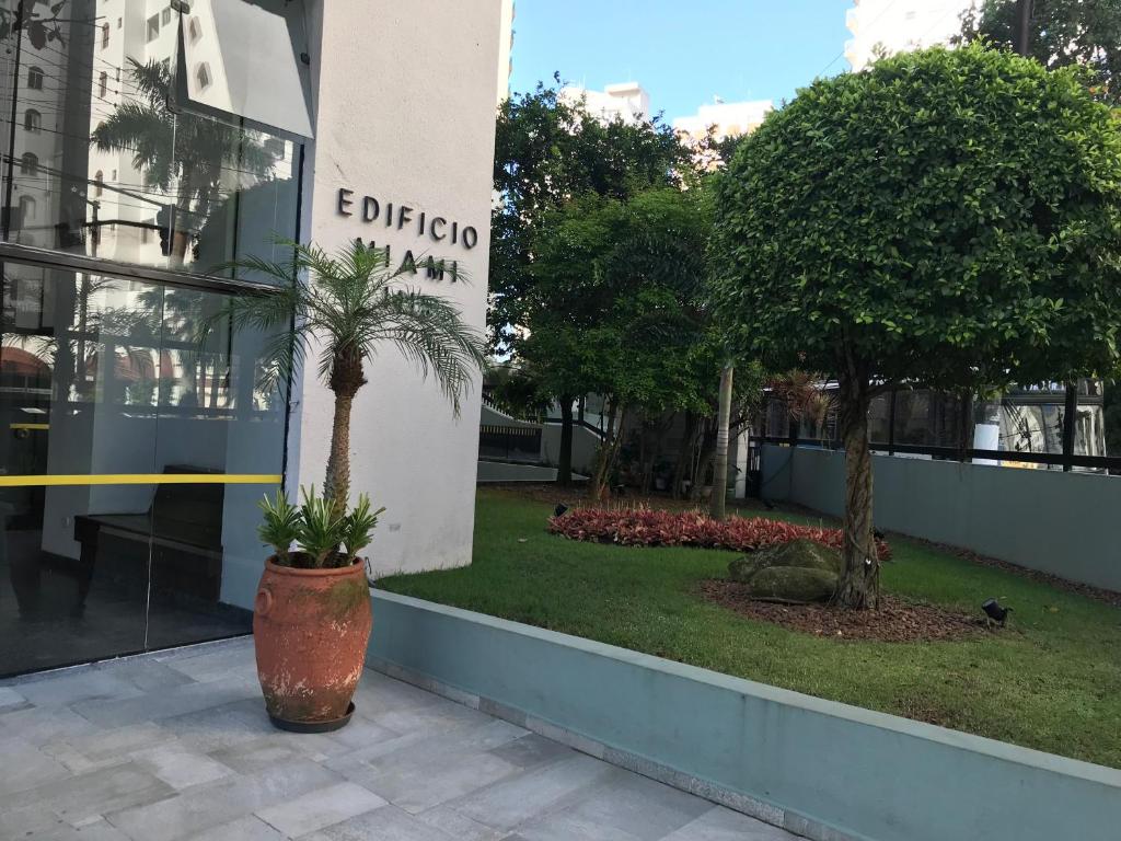  Apartamento Pitangueiras