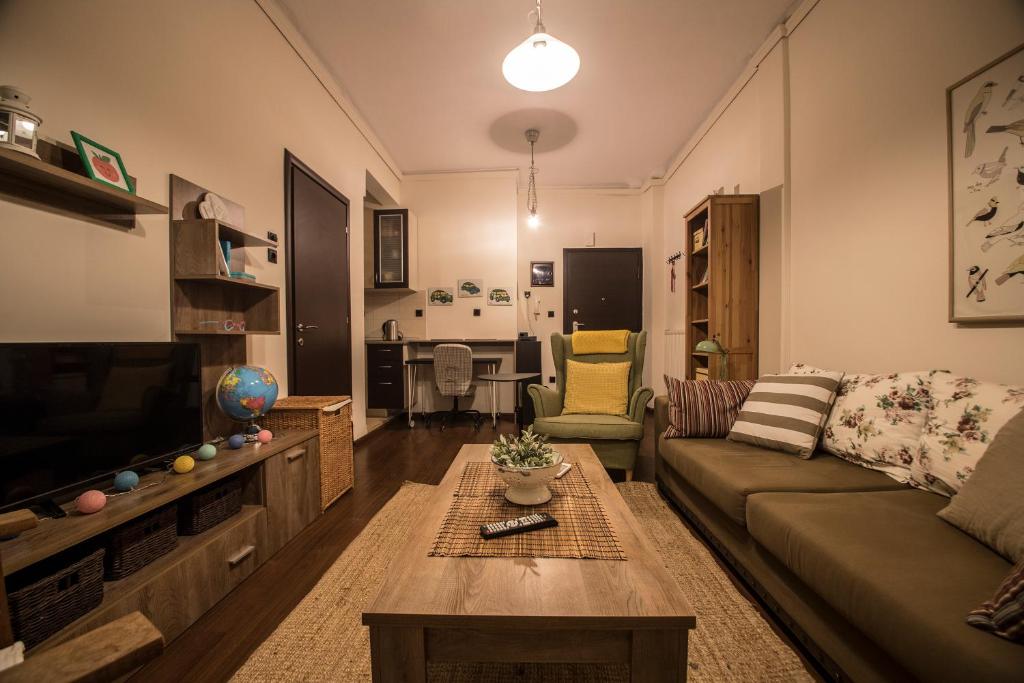 A kitchen or kitchenette at Octagon Apartments, Nilie Hospitality MGMT